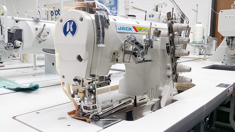 Apparel Machines JACK JK40Z Flat Bed Coverstitch Sewing Machine Custom Sewing Machine Binding Apparel Machines JACK JK40Z Flat Bed Coverstitch Sewing Machine Custom Sewing Machine Binding