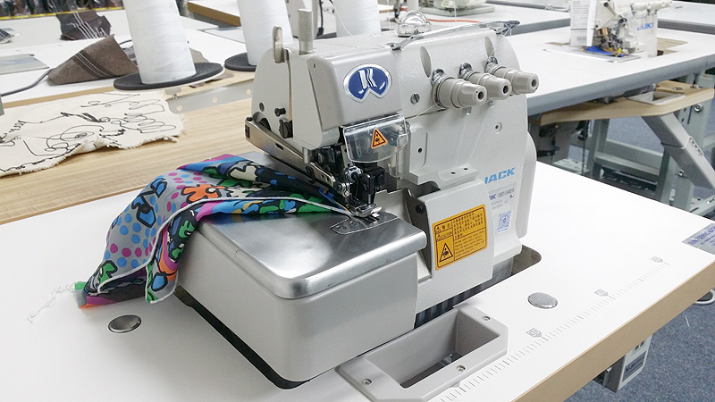 Apparel Machines JACK JK40BDI40 MERROW EDGE Industrial Serger Extraordinary Jack Sewing Machine Suppliers Apparel Machines JACK JK40BDI40 MERROW EDGE Industrial Serger Extraordinary Jack Sewing Machine Suppliers