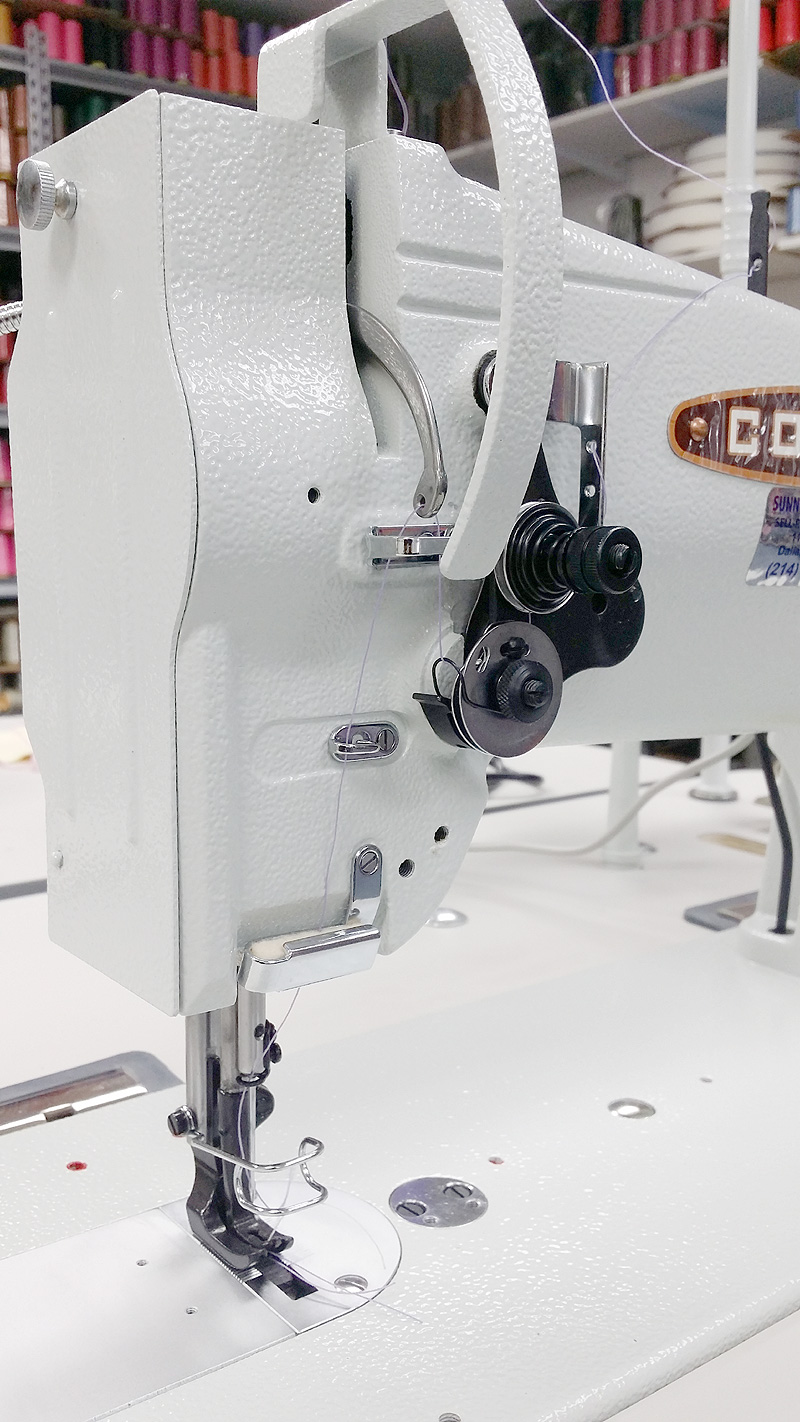 CONSEW 206RB-5 Walking Foot Sewing Machine