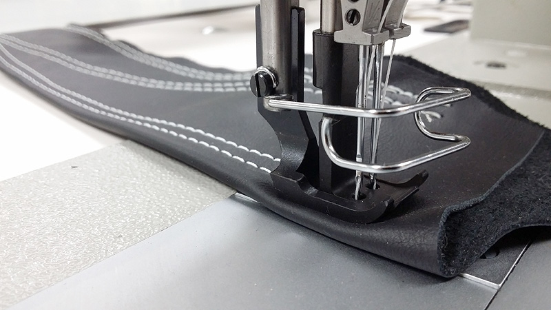 HIGHLEAD GC20638 Split Bar Double Needle Walking Foot Sewing Machine