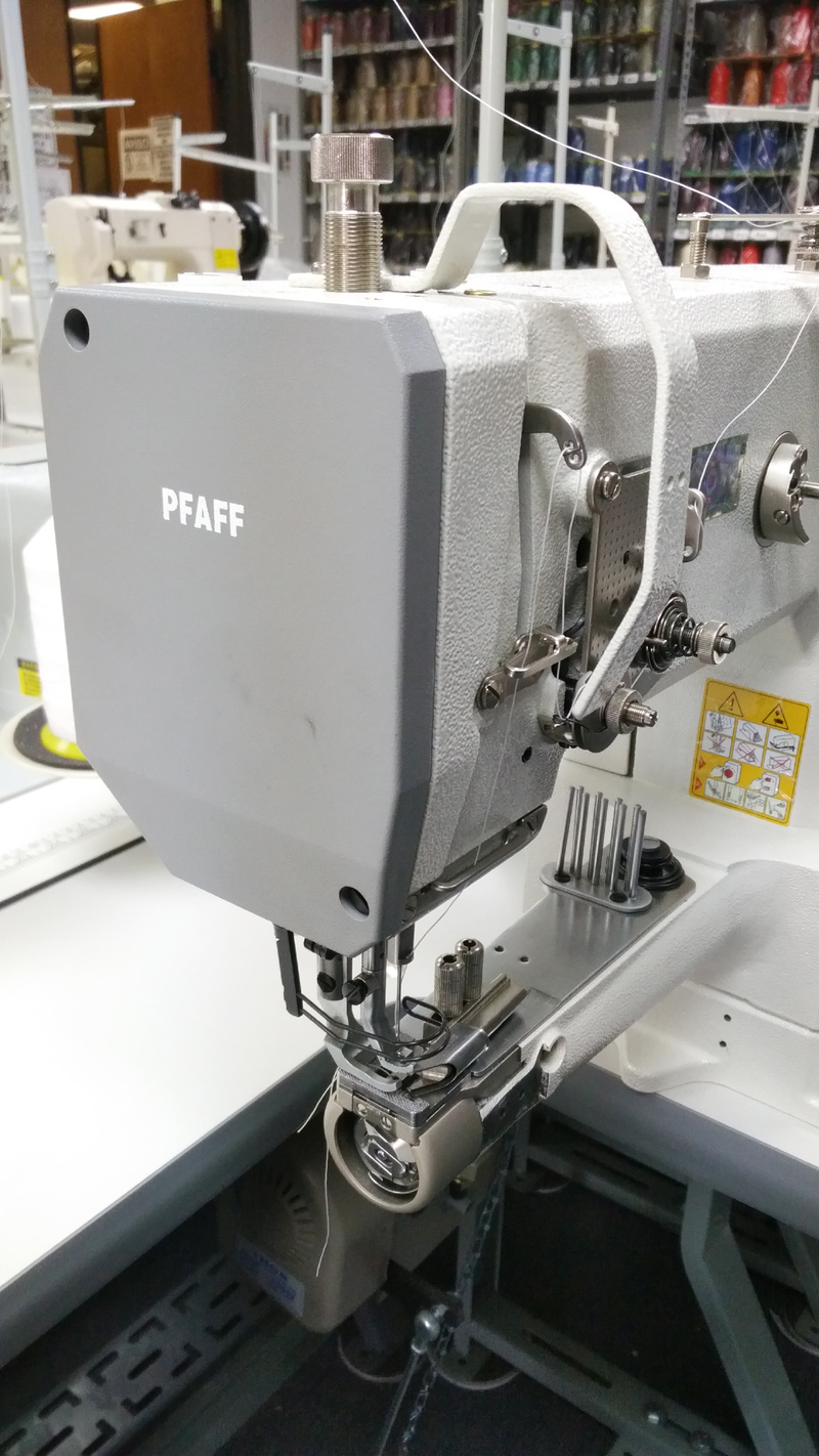 PFAFF 335 Cylinder Arm Walking Foot Machine for Binding Applications