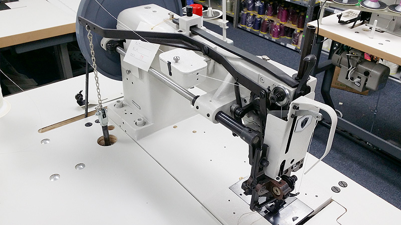 7 Class Sewing Machine THOR GA733